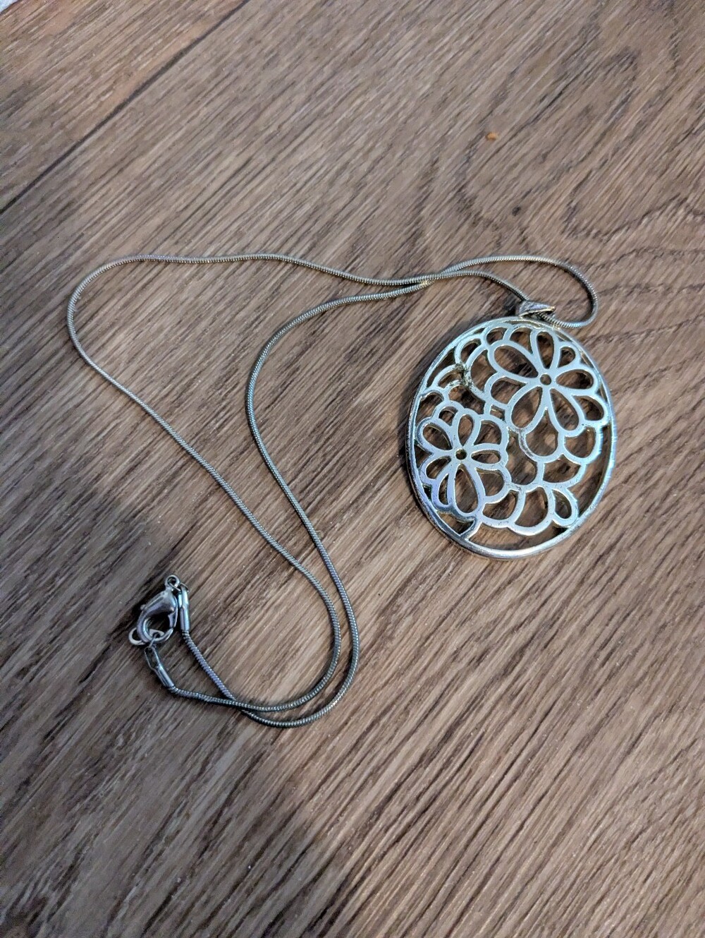 Silver Floral Cutout Pendant Necklace - Women's Jewelry